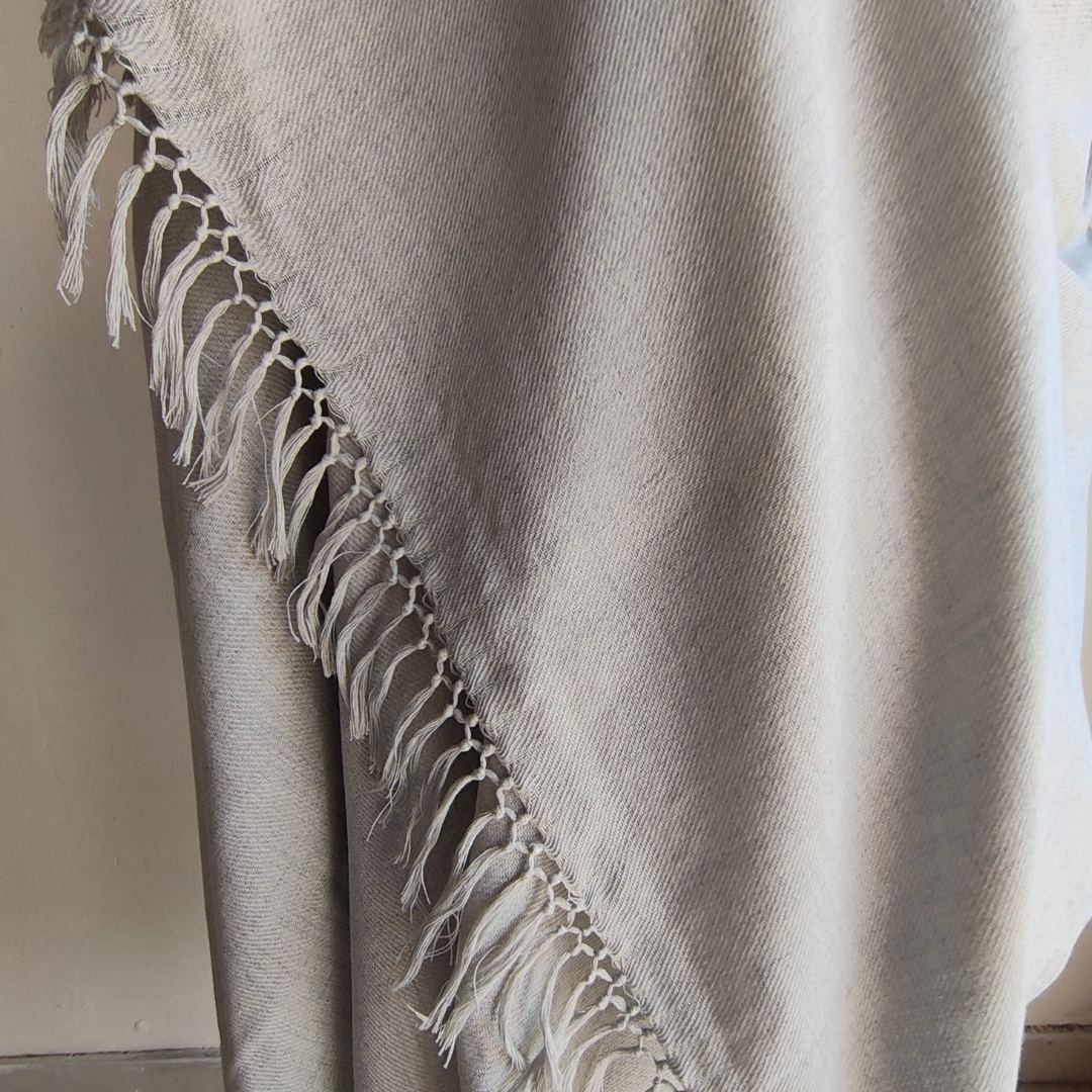 Mens Cashmilon Shawl Grey