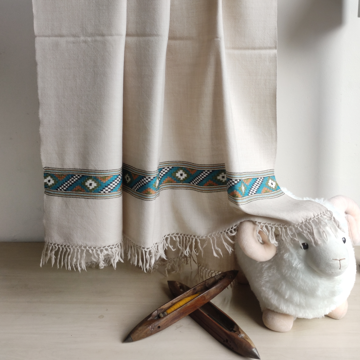 Hand Woven Pure Merino Wool Kullu Shawl-Beige
