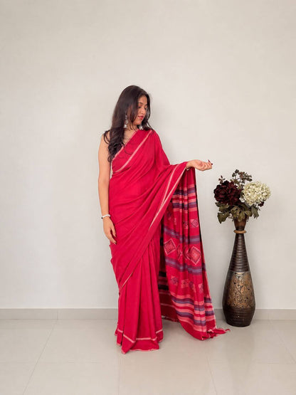 Handwoven pinkish-red merino wool saree - close-up border detail