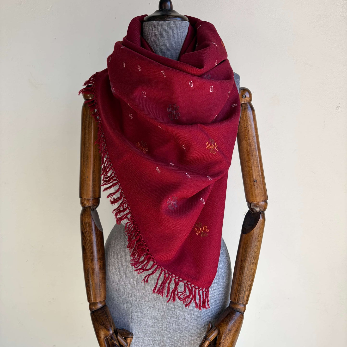 Hand Woven Pure Merino Wool Kullu Stole Maroon (16)
