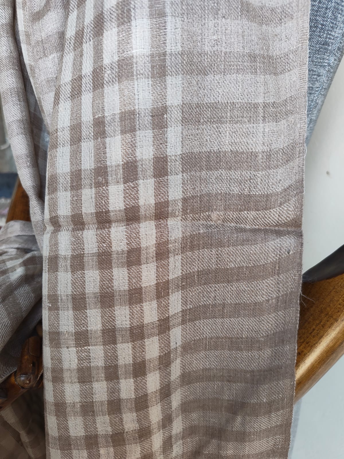 Handwoven Pashmina and wool Taupe Meadow Reversible Handwoven Stole