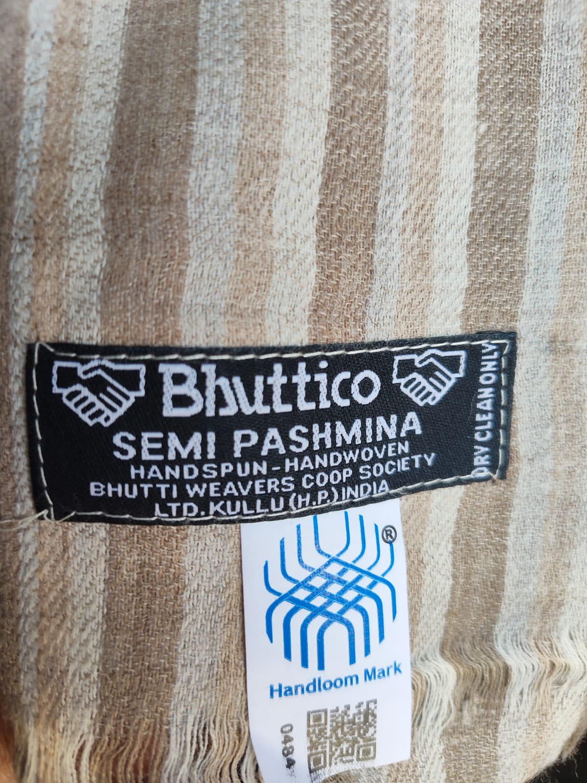 Handwoven Pure Pashmina Wool Mocha Check Kullu Stole Grey+ White
