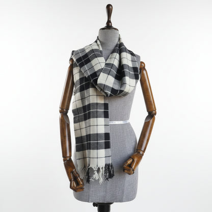 Hand Woven Pure Merino Wool Muffler (Black+White)