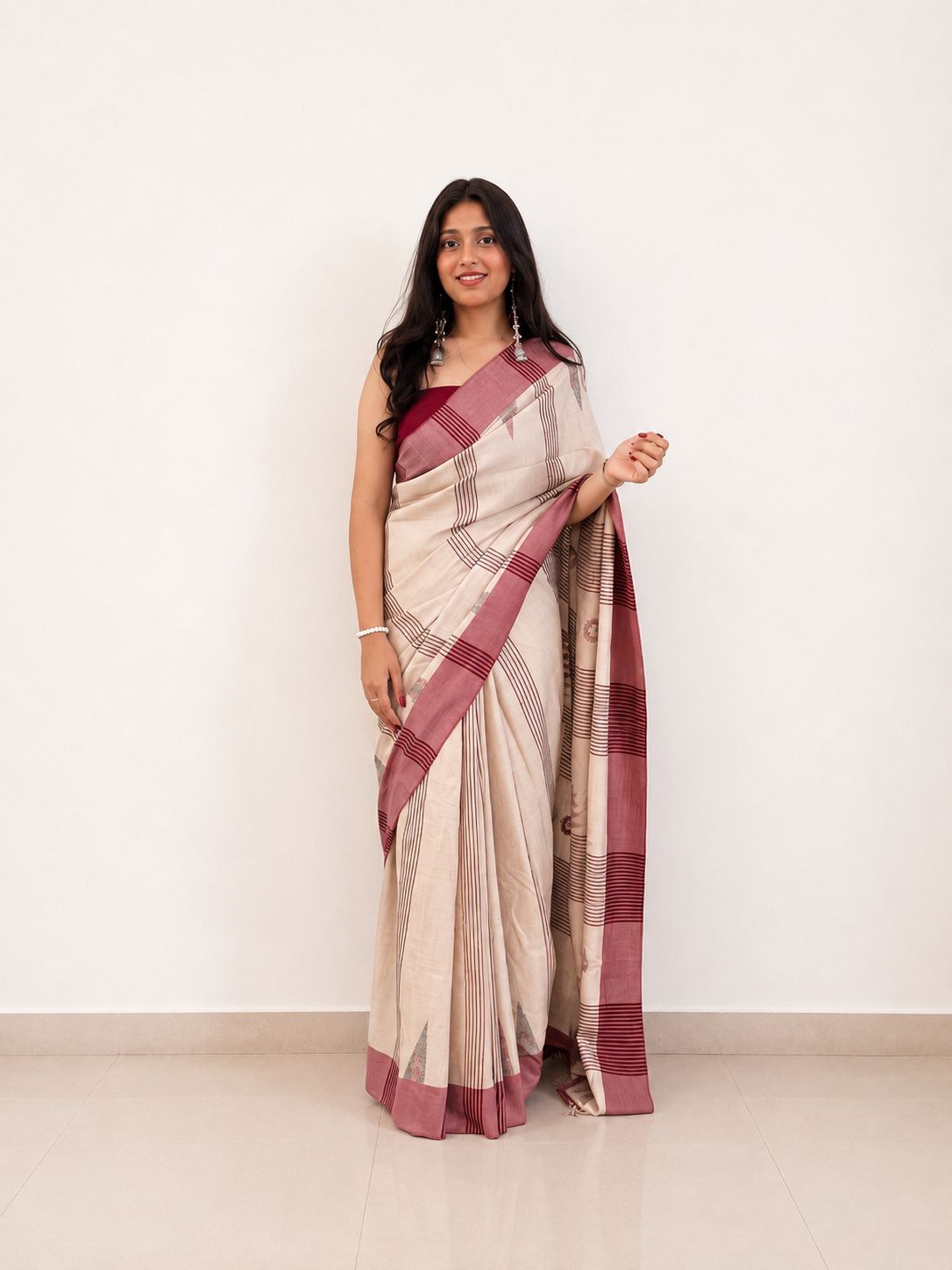 Handwoven cream merino wool saree - border detail close-up