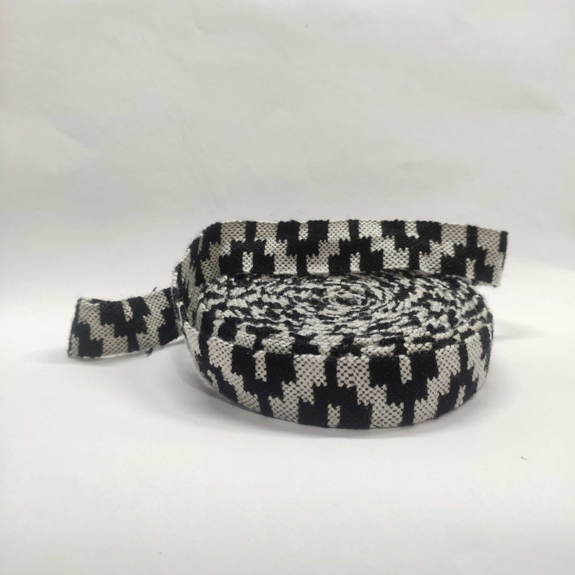 BORDER CASHMILON (Width - 1 inch) Rs.150/ - per mtr. - Bhuttico Shawls