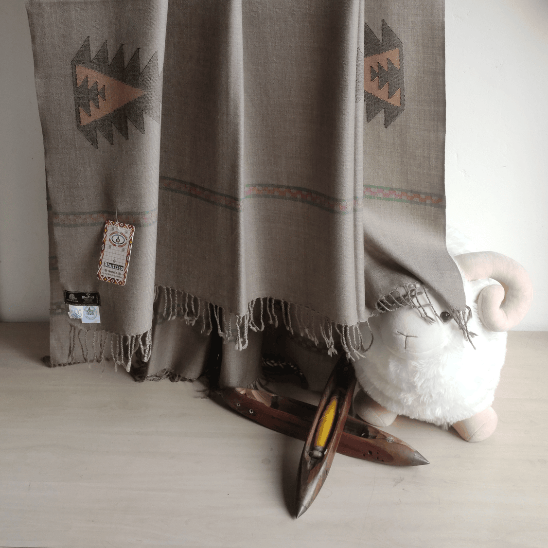 Hand Woven Pure Merino Wool Kullu Shawl - Bhuttico Shawls