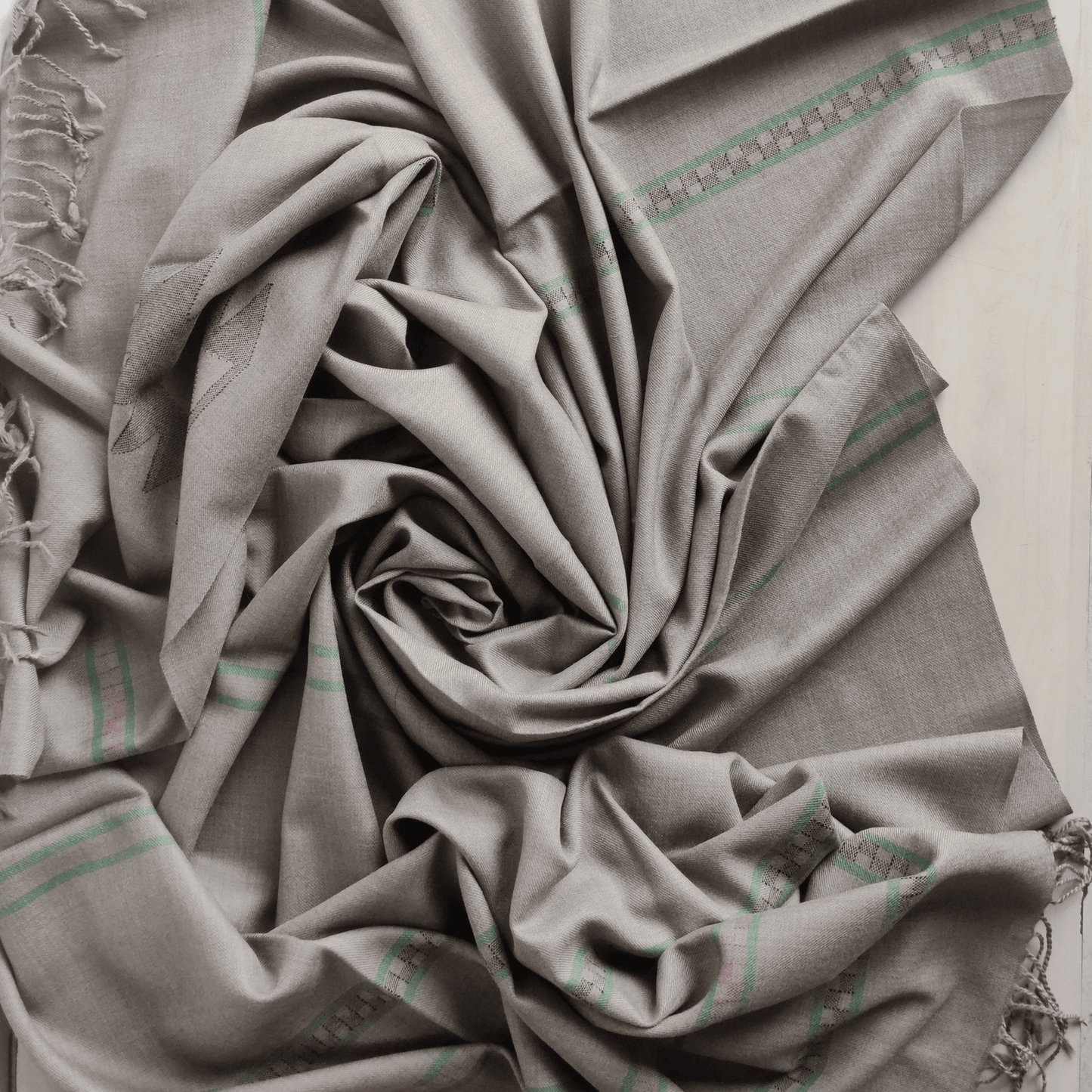 Hand Woven Pure Merino Wool Kullu Shawl - Bhuttico Shawls