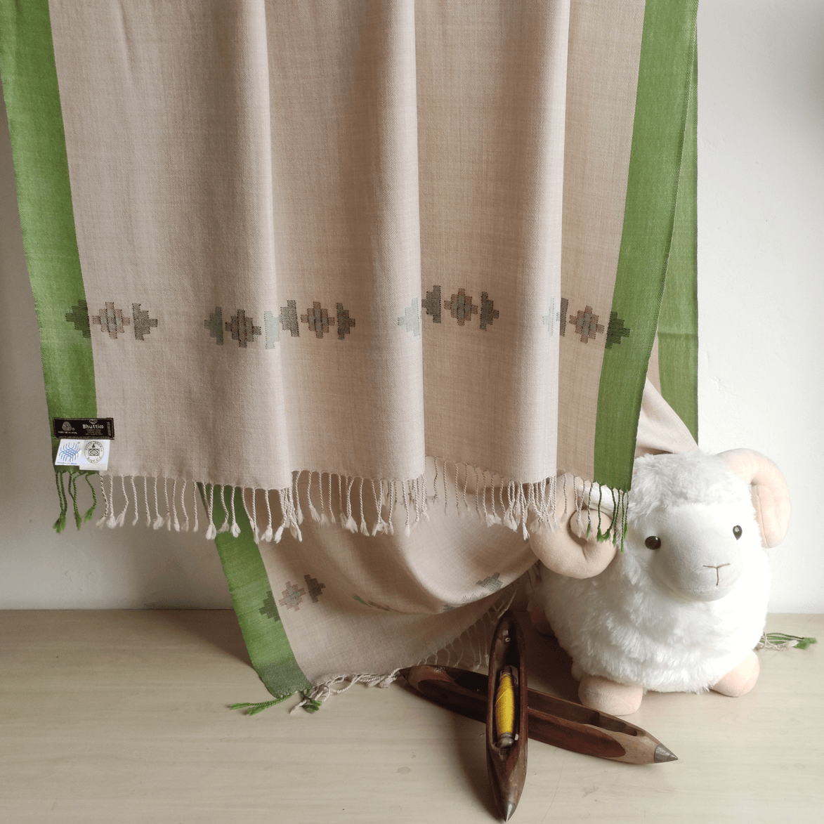 Hand Woven Pure Merino Wool Kullu Shawl - Bhuttico Shawls