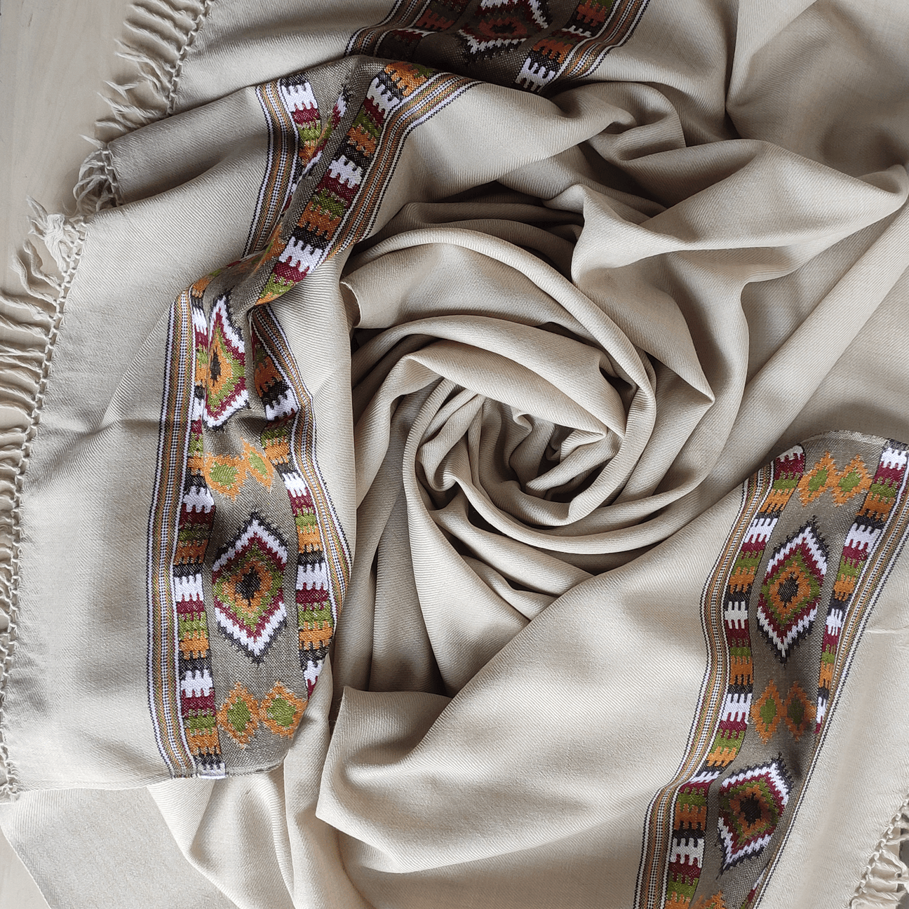 Hand Woven Pure Merino Wool Kullu Shawl - Beige - Bhuttico Shawls