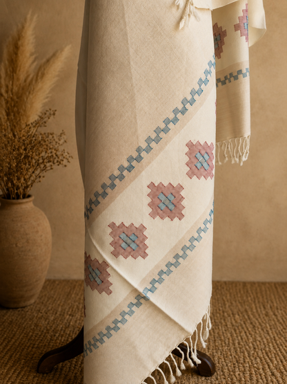 Handwoven Himrekha Gulnaar Kullu shawl in pure merino wool, white and beige - folded view