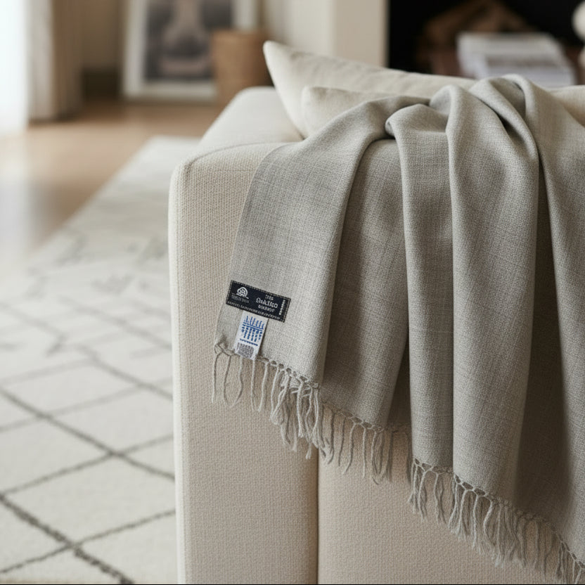 Handwoven men's Kullu shawl in polywool, grey - folded view