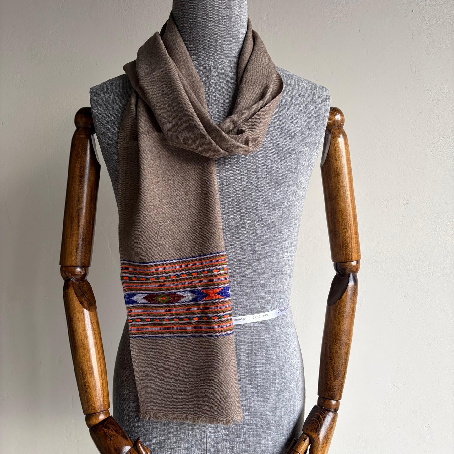 Handwoven Unisex Polywool Muffler (Taupe grey)