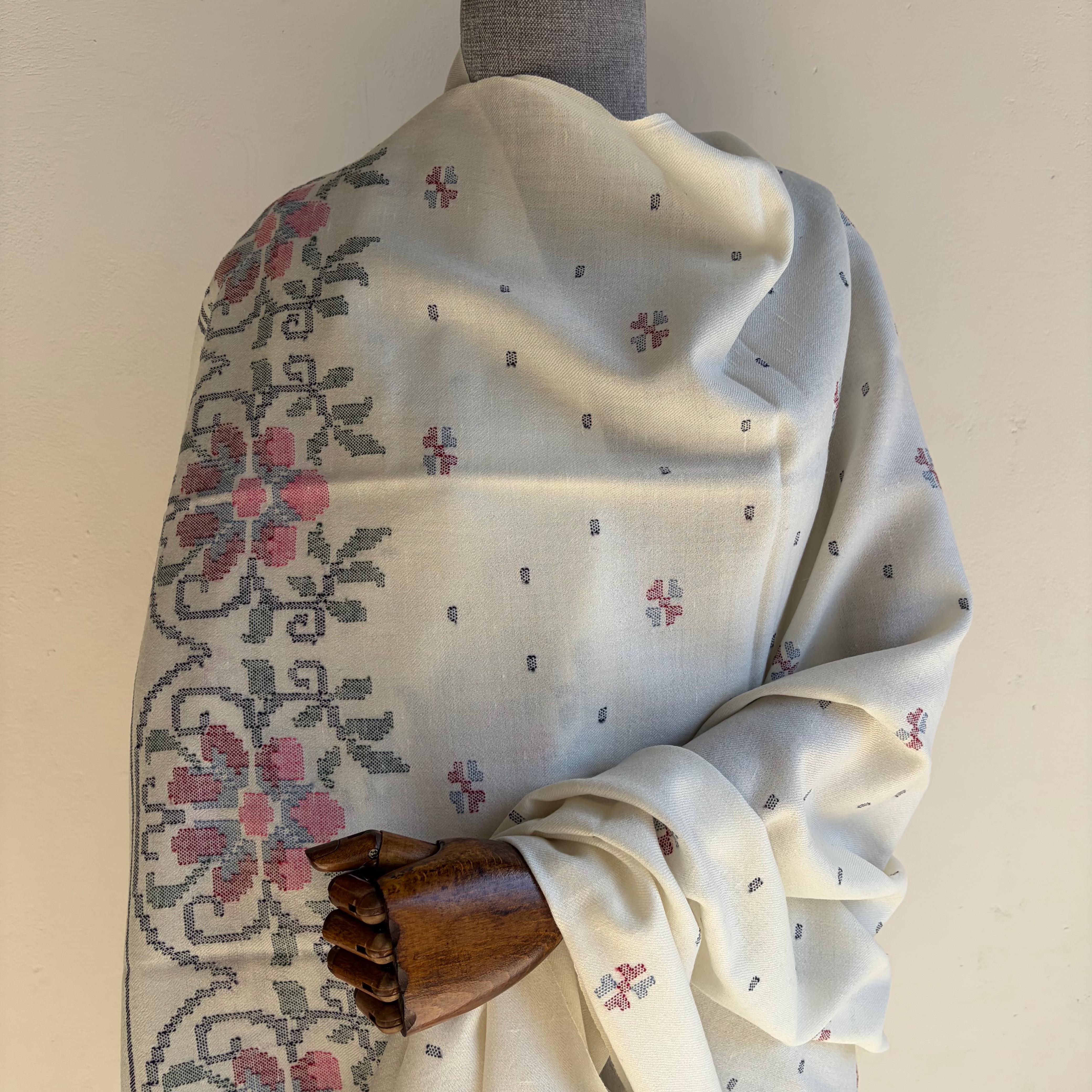 Angora Wool Shawls | 100% Handloom Pure Wool | Bhuttico